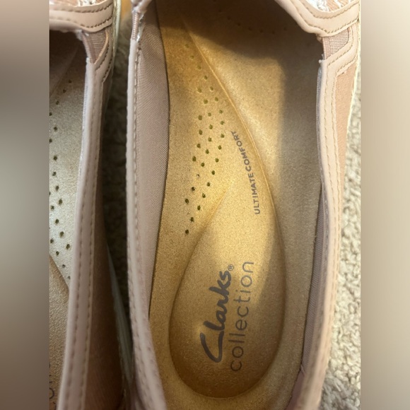Clarks Elaina Harbor Warm Beige slip on size 8 NWT - Picture 7 of 7